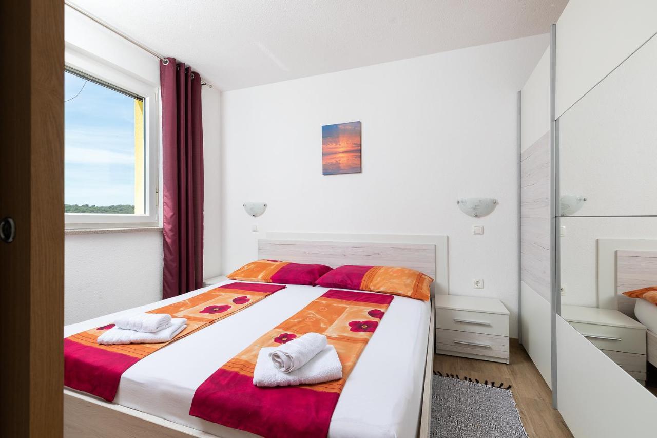 Apartmani Mirna Luka Pomer Zewnętrze zdjęcie