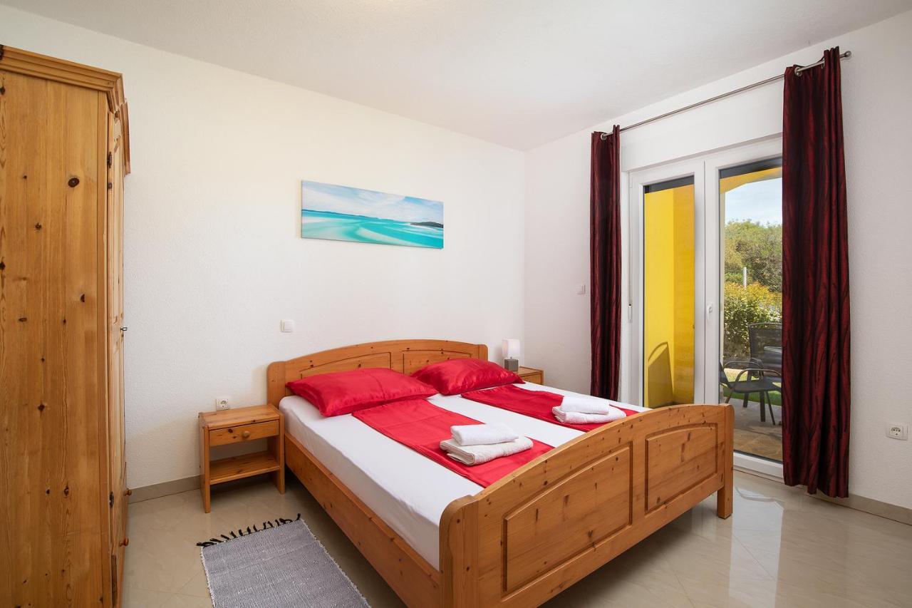 Apartmani Mirna Luka Pomer Zewnętrze zdjęcie